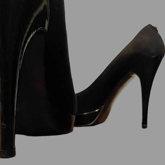 Stuart Weitzman Genuine Leather, black peep toe, platform heels - Picture 3 of 6